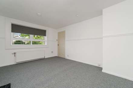 Sycamore Avenue, Johnstone Castle, PA5, Image 3