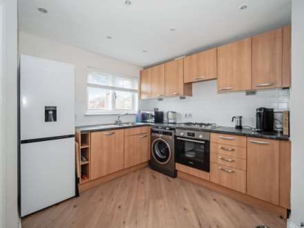Osprey Crescent, Paisley, Image 5