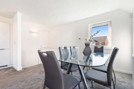 Cedarwood Gardens, Bishopton, PA7, Image 4