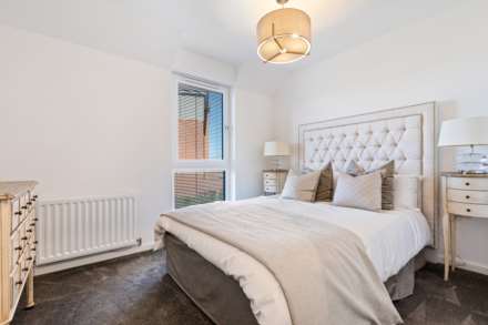 Cedarwood Gardens, Bishopton, PA7, Image 6