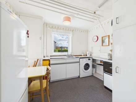 Ramsay Avenue, Johnstone, PA5, Image 4