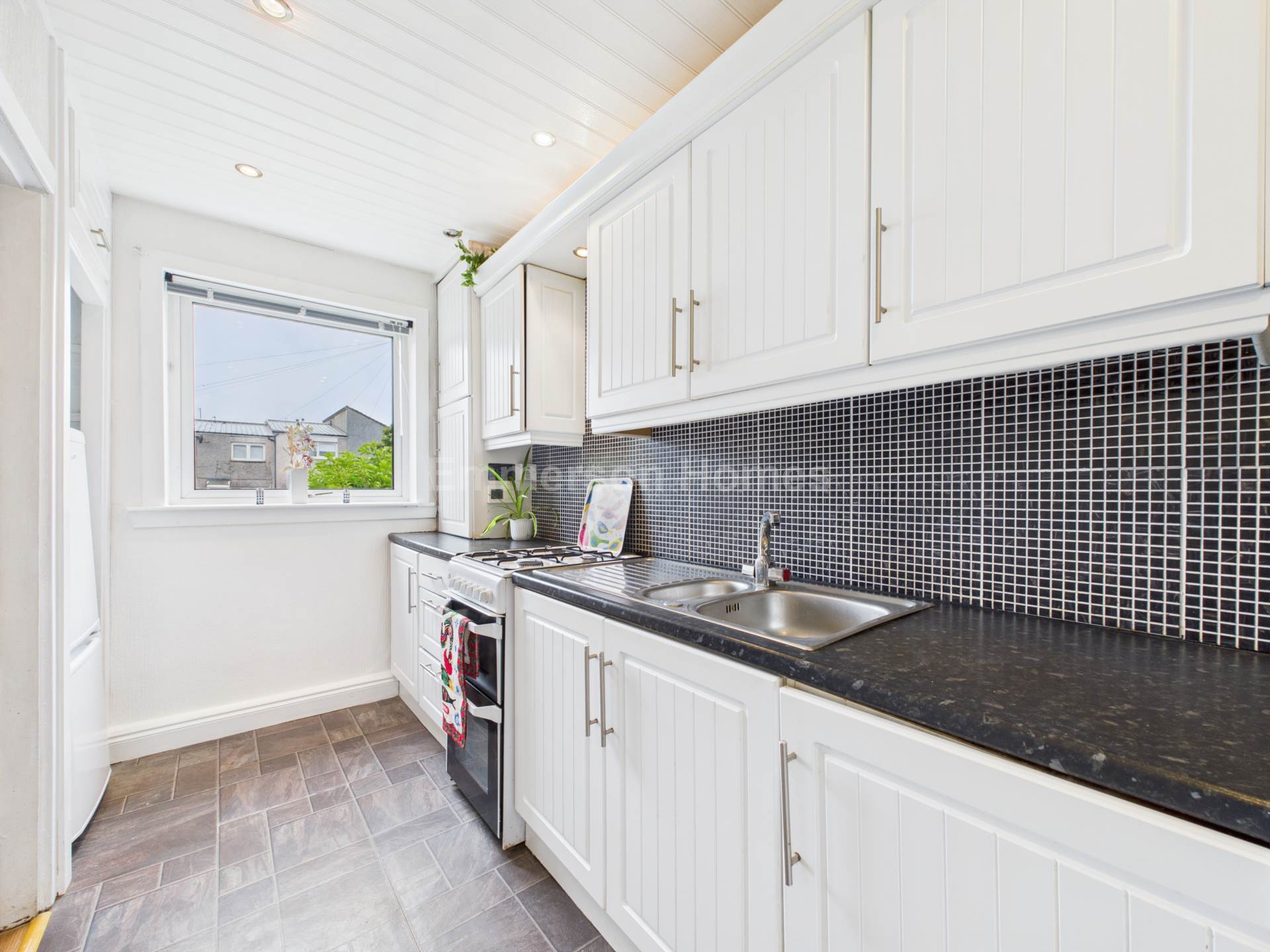 Corseford Avenue, Johnstone, PA5, Image 2