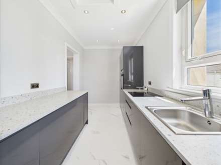 Whitehaugh Avenue, Paisley, Image 5