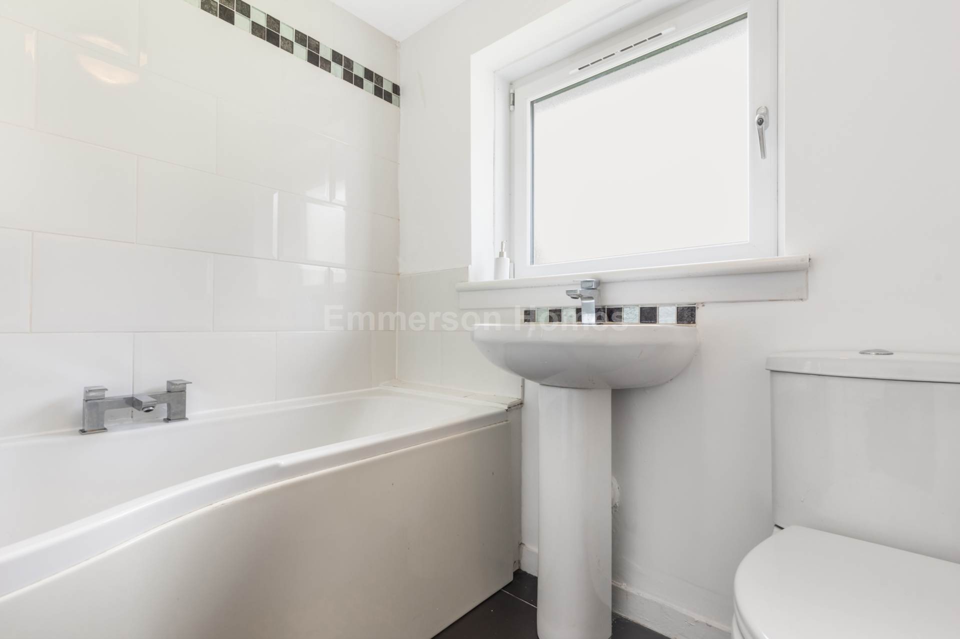 Burnside Road, Elderslie. PA5, Image 15