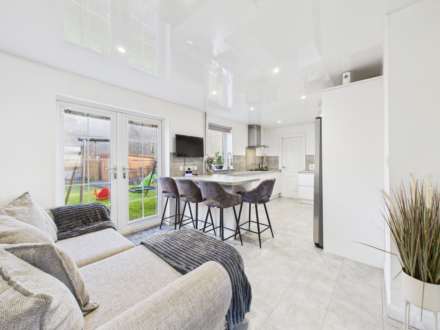 Scott Avenue, Johnstone, PA5, Image 9