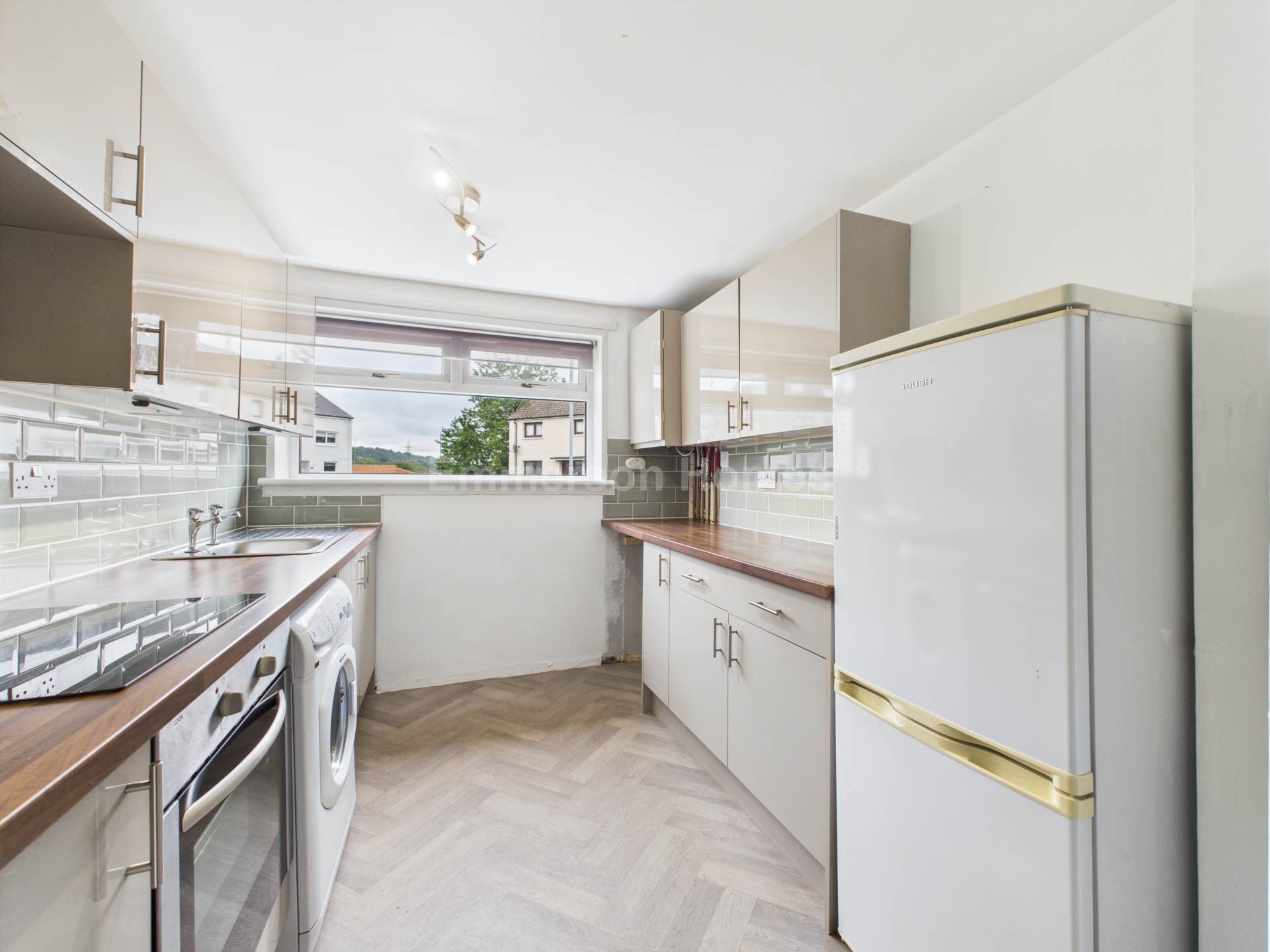 Thrush Place, Johnstone, PA5, Image 4