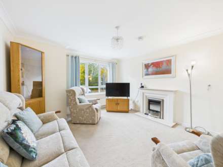 Hallhill Crescent, Johnstone, PA5, Image 2