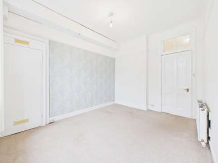 Anderson Drive, Renfrew, PA4, Image 6