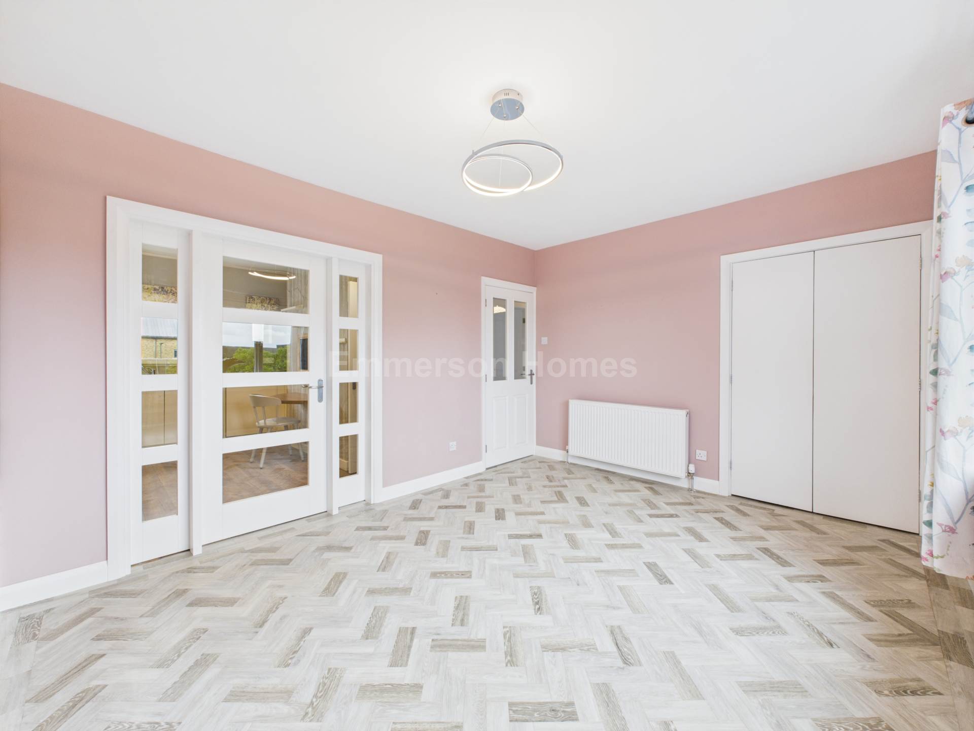 Houstoun Square, Johnstone, PA5, Image 3