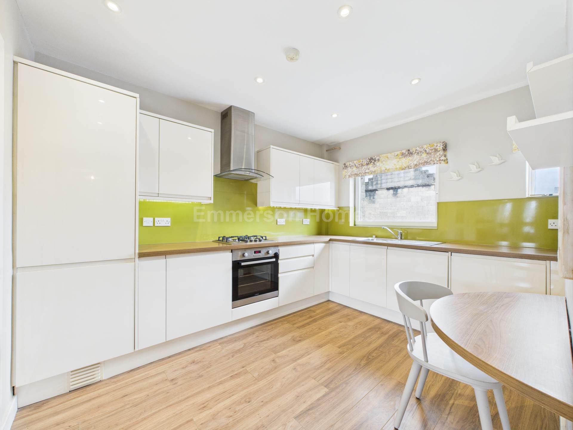 Houstoun Square, Johnstone, PA5, Image 4