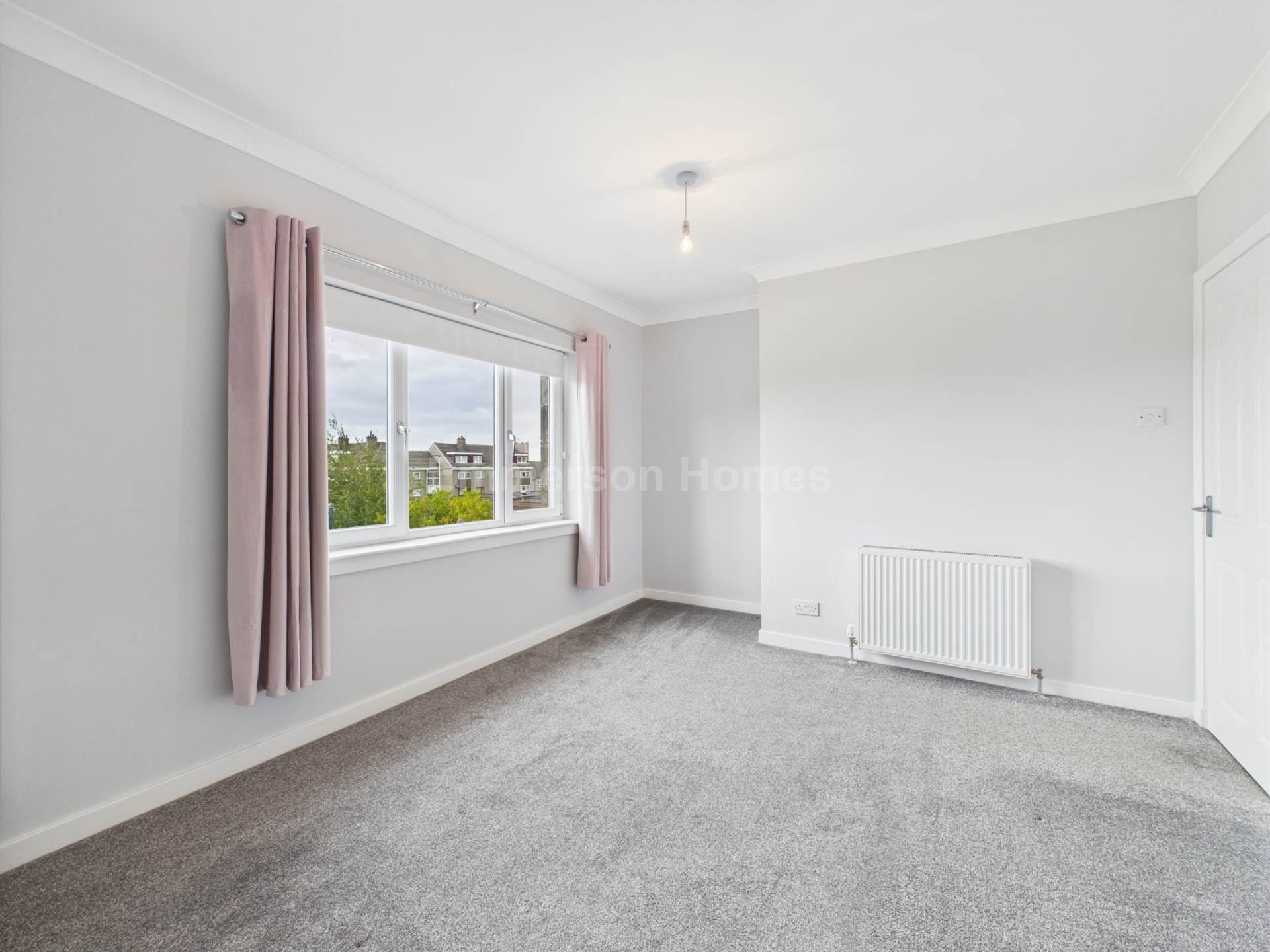 Houstoun Square, Johnstone, PA5, Image 9