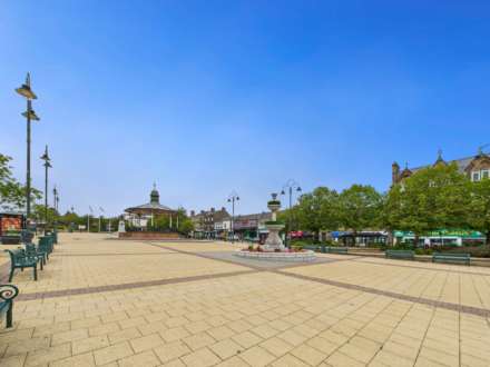 Houstoun Square, Johnstone, PA5, Image 13