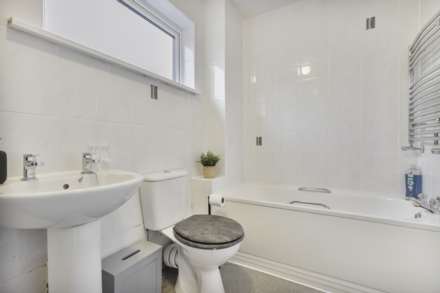 Portessie, Erskine, PA8, Image 17