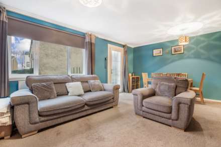 Portessie, Erskine, PA8, Image 3