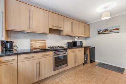 Portessie, Erskine, PA8, Image 6