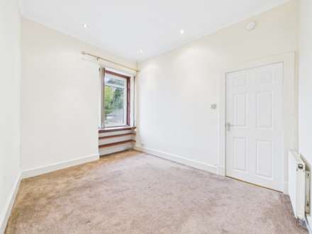 Main Road, Elderslie, PA5, Image 7