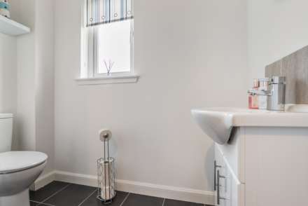 Ivy Gardens, Paisley, Image 9