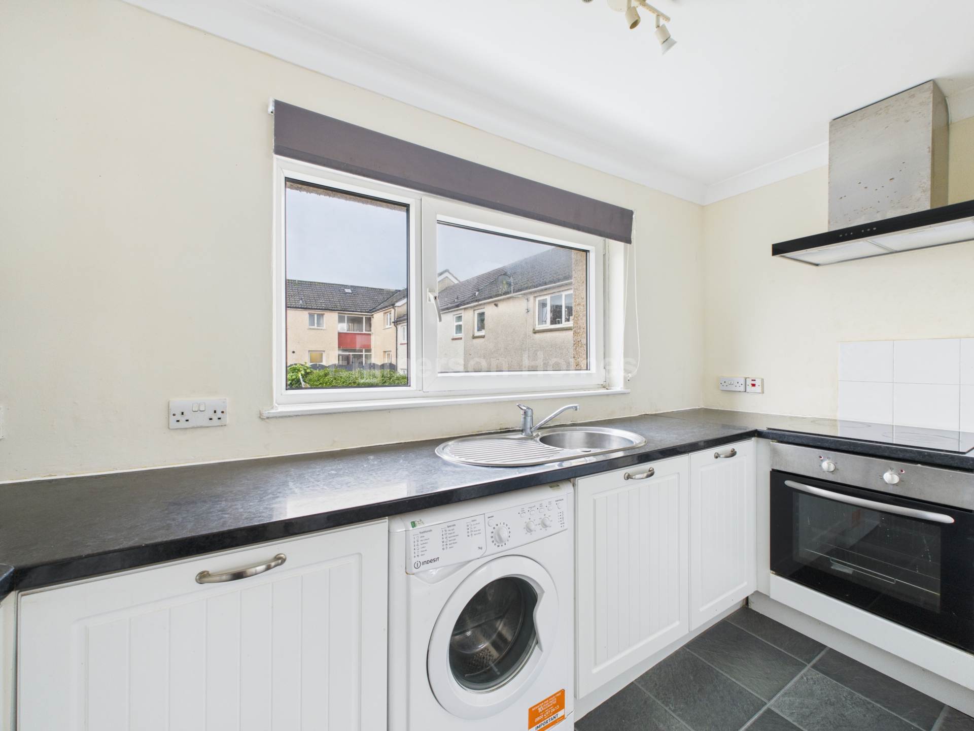 Thrush Place, Johnstone, Image 4