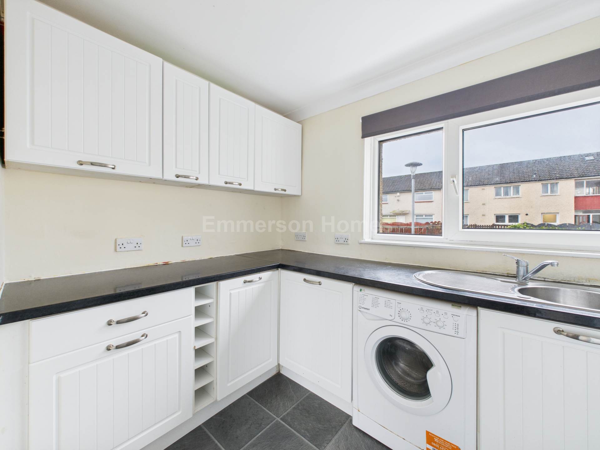 Thrush Place, Johnstone, Image 5