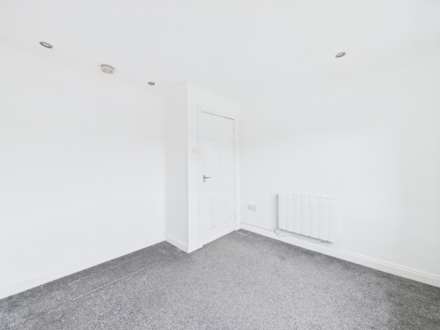 Thrush Place, Johnstone, Image 10