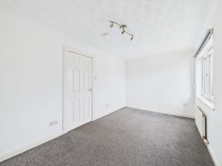 Thrush Place, Johnstone, Image 3