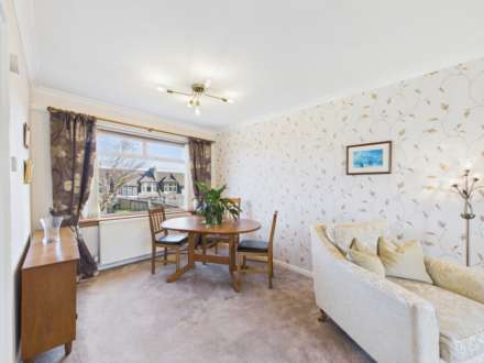 Fern Drive, Barrhead, Glasgow., Image 4