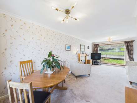 Fern Drive, Barrhead, Glasgow., Image 5