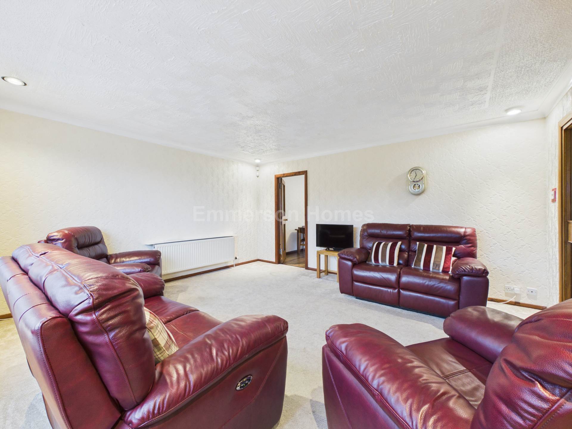 Fernleigh, High Kirk View, Johnstone, PA5, Image 3