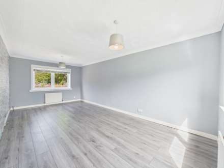 Birch Crescent, Johnstone, PA5, Image 3