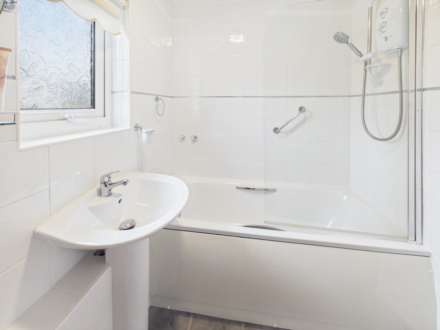 Hawthorn Avenue, Johnstone, PA5, Image 11