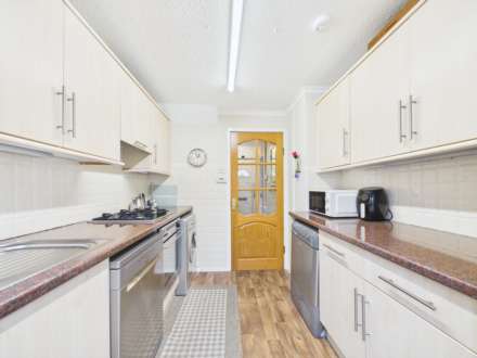 Hawthorn Avenue, Johnstone, PA5, Image 4