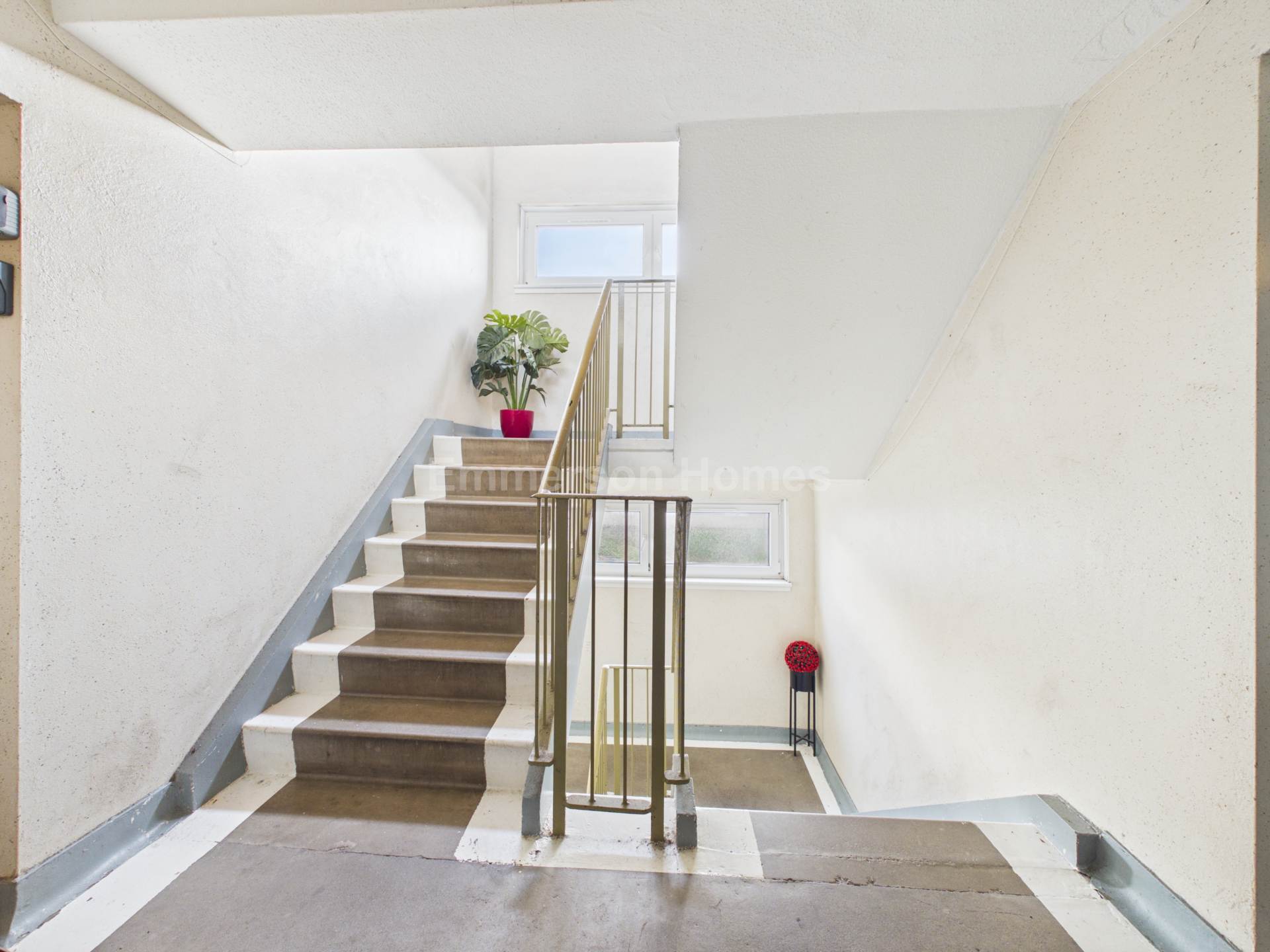 Napier Terrace, Glasgow, G51, Image 20