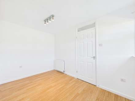 Tay Place, Johnstone, PA5, Image 10