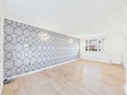 Tay Place, Johnstone, PA5, Image 2