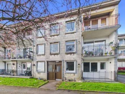 Thornhill, Johnstone, Image 1