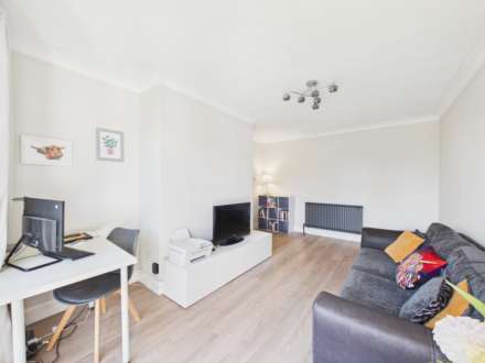 Thornhill, Johnstone, Image 3