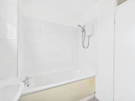 Nightingale Place, Johnstone, PA5, Image 7