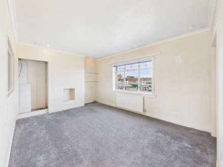 Houstoun Square, Johnstone, PA5, Image 2