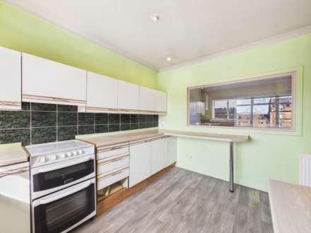 Houstoun Square, Johnstone, PA5, Image 4