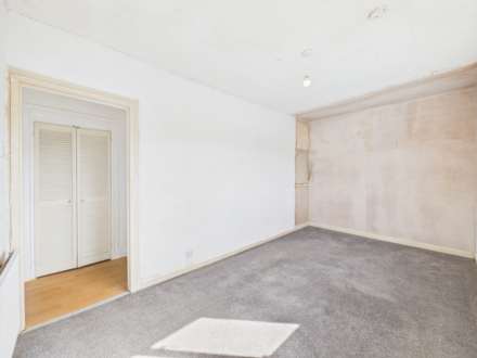 Houstoun Square, Johnstone, PA5, Image 8