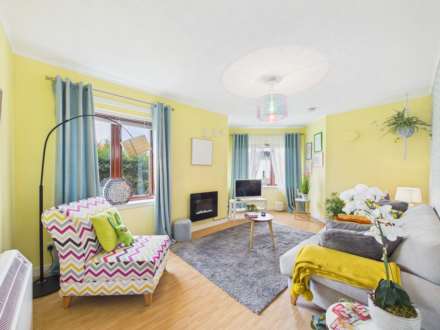 Russell Street, Johnstone, PA5, Image 2