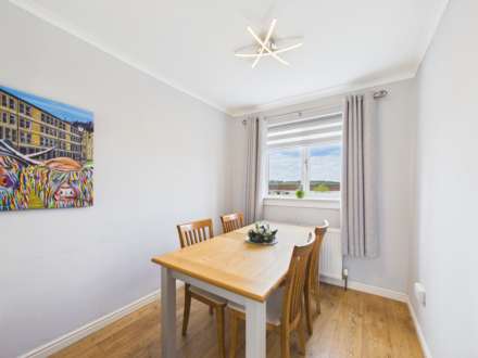 Nightingale Place, Johnstone, PA5, Image 4