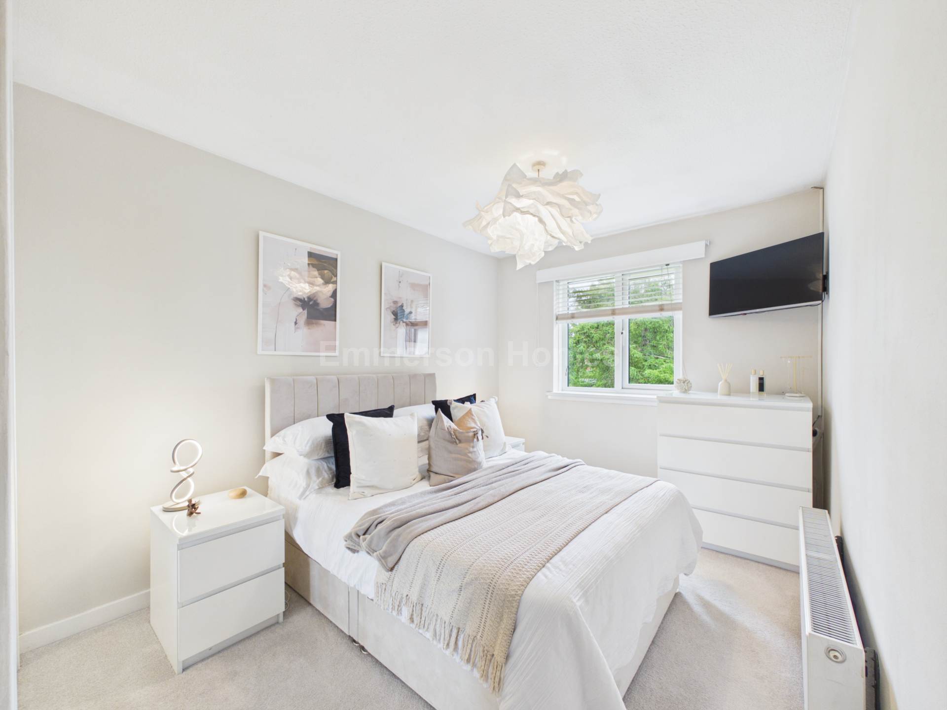 Loanhead Road, Linwood, PA3, Image 8