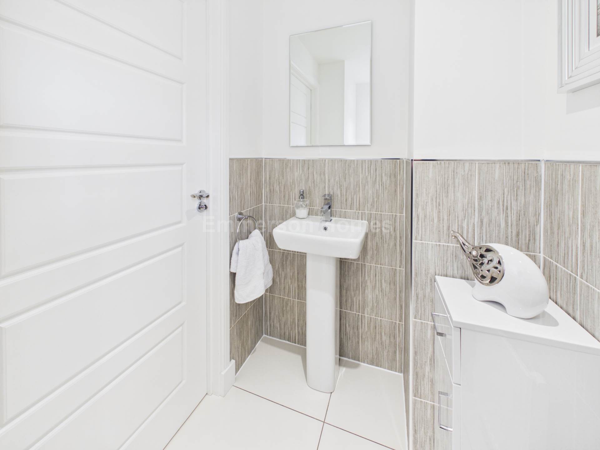 Newfield Way, Brookfield, PA5, Image 3