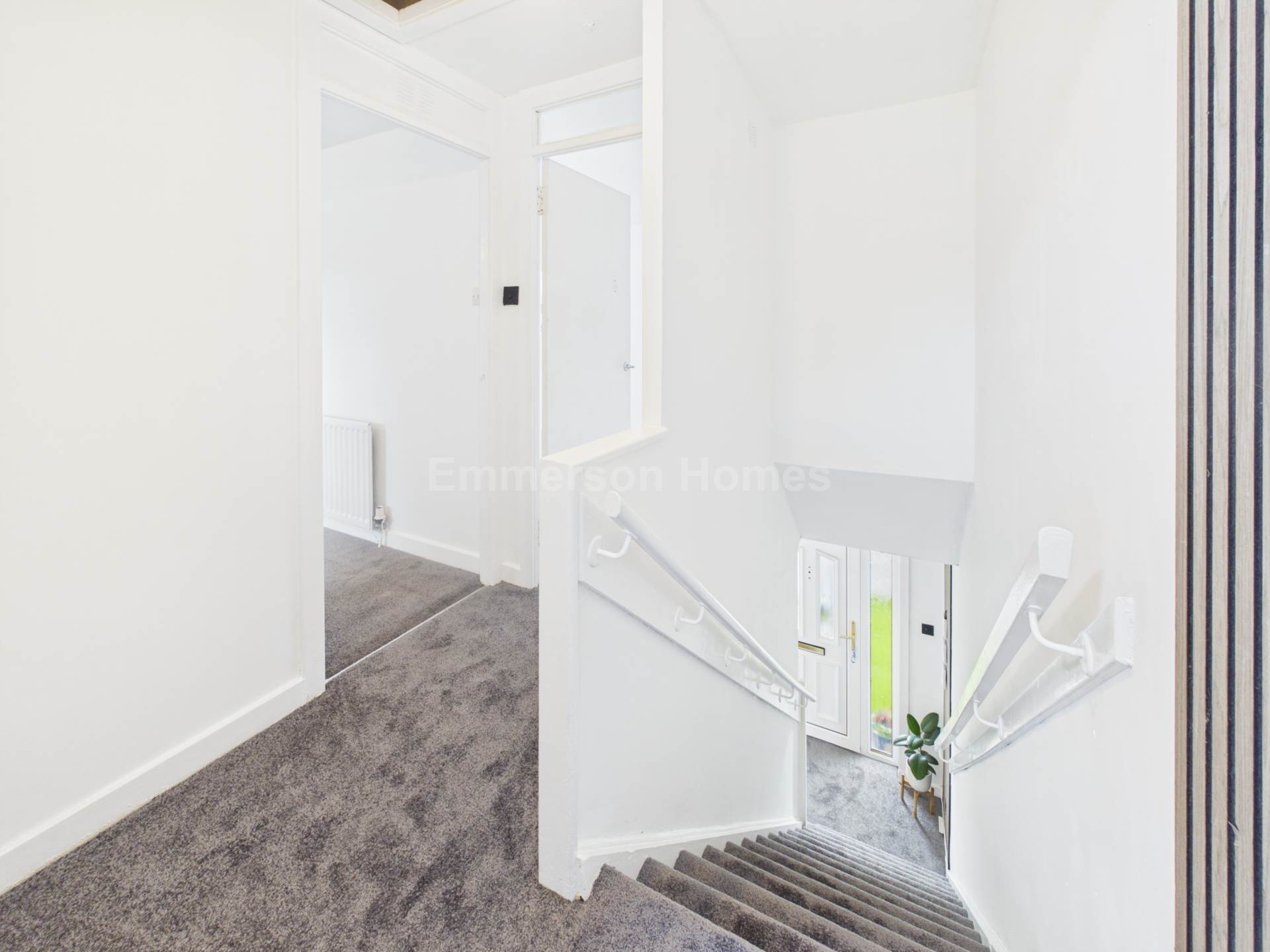 St Andrews Lane, Alexandria, G83, Image 8