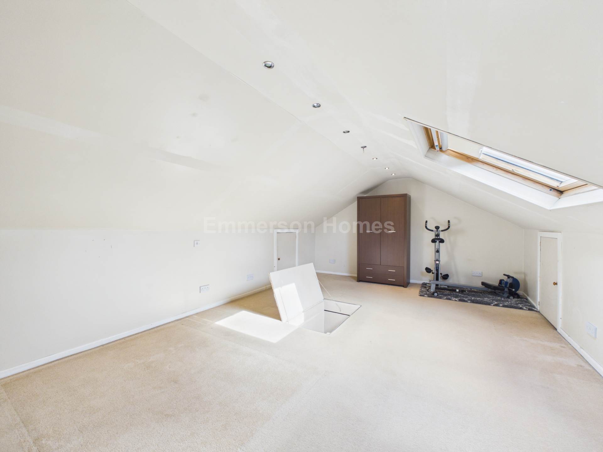 Dunvegan Avenue, Elderslie, PA5, Image 19