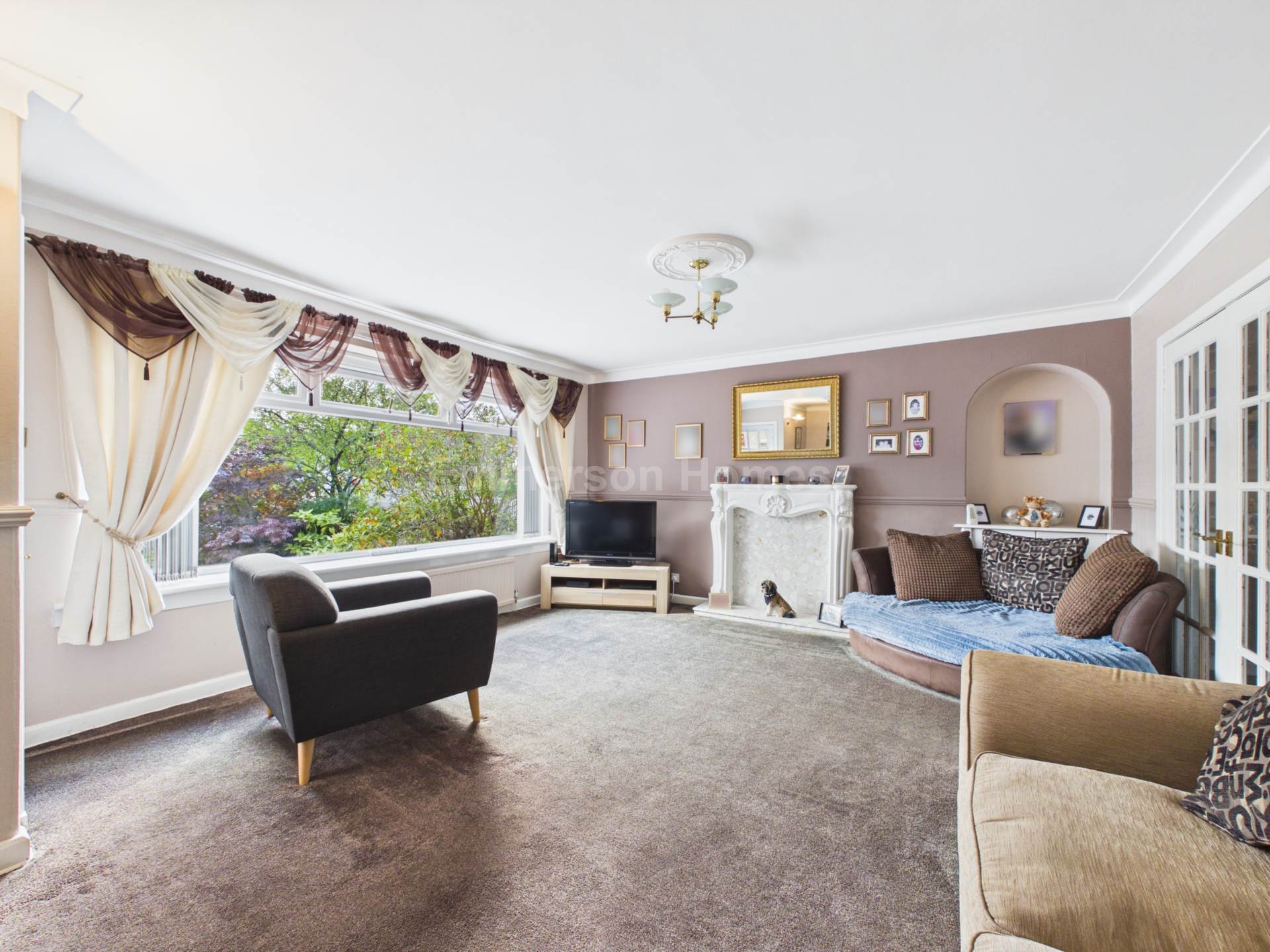 Dunvegan Avenue, Elderslie, PA5, Image 2
