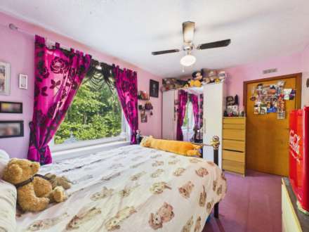 Dunvegan Avenue, Elderslie, PA5, Image 13