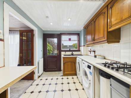 Poplar Avenue, Johnstone, PA5, Image 5