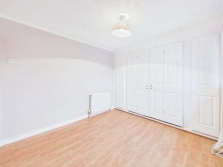 Poplar Avenue, Johnstone, PA5, Image 9